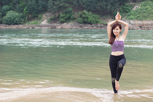 Cô gái Việt mang yoga &#34;đi khắp thế gian&#34; - 11