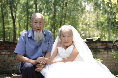 Cặp vợ chồng TQ 103 tuổi kỷ niệm đám cưới kim cương - 2