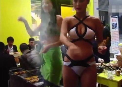 TQ: Người đẹp bikini khiến quán ăn "cháy chỗ" - 3